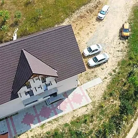 Отель Conacul Elenei Брашов